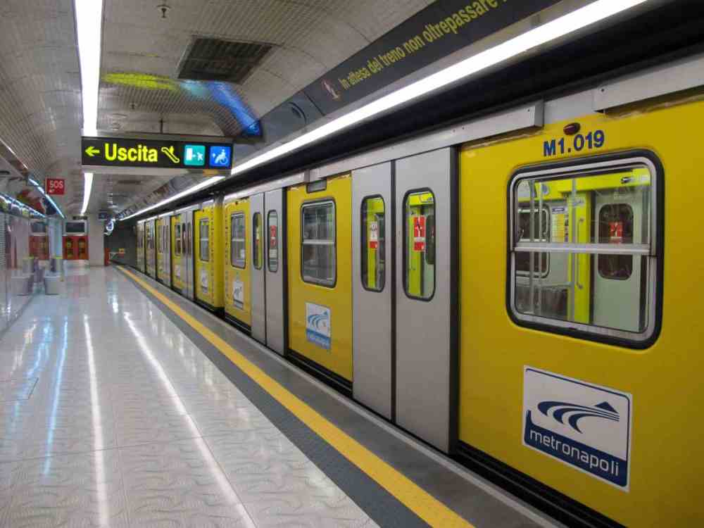 Napoli, arriva il 5G in metropolitana: copertura totale sulla linea 1