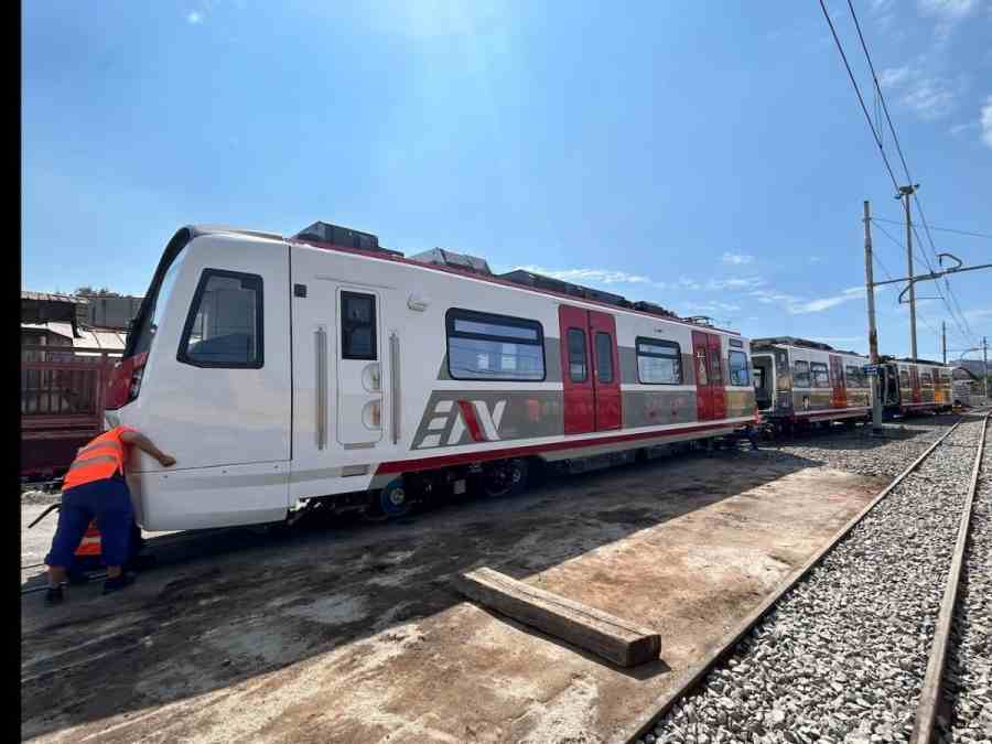Circumvesuviana, in arrivo il primo treno nuovo: un cambiamento per la linea vesuviana