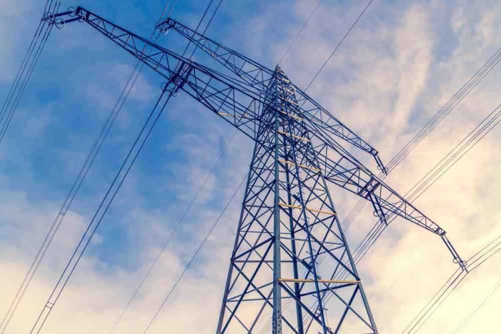 Blackout nell’area nord di Napoli, 4.000 utenze senza corrente tra Afragola e Casoria