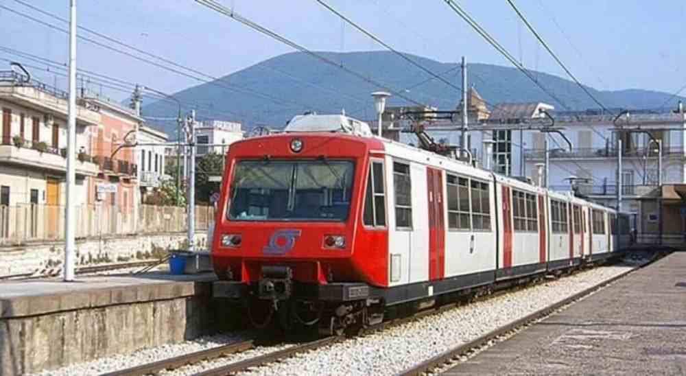 Sorrento, in arrivo il primo nuovo treno della Circumvesuviana: attese novità entro due settimane
