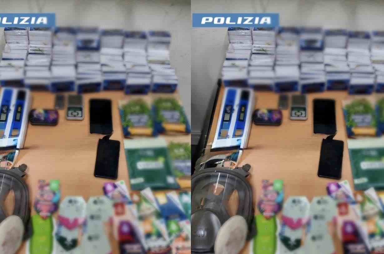 Scampia, arrestato 22enne in possesso di oltre 10 kg di hashish