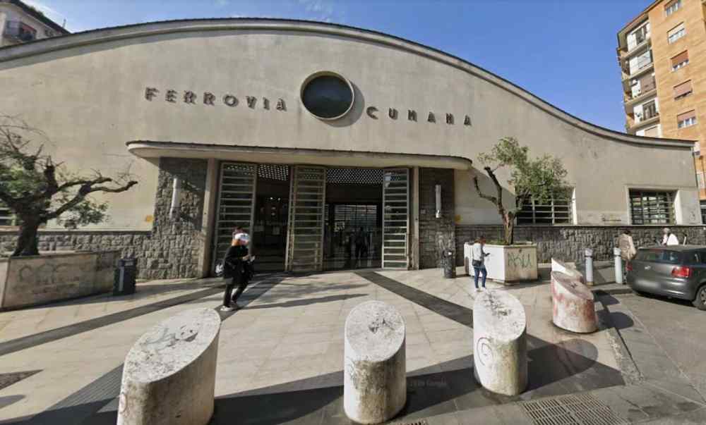 Fuorigrotta, violenta rissa alla stazione della Cumana: ferito un giovane di 18 anni