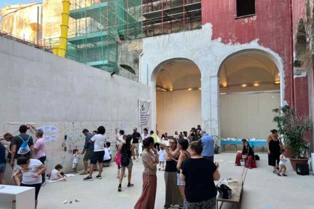 Napoli, inaugurato un «rifugio climatico culturale»: laboratori e letture gratuite nel convento storico