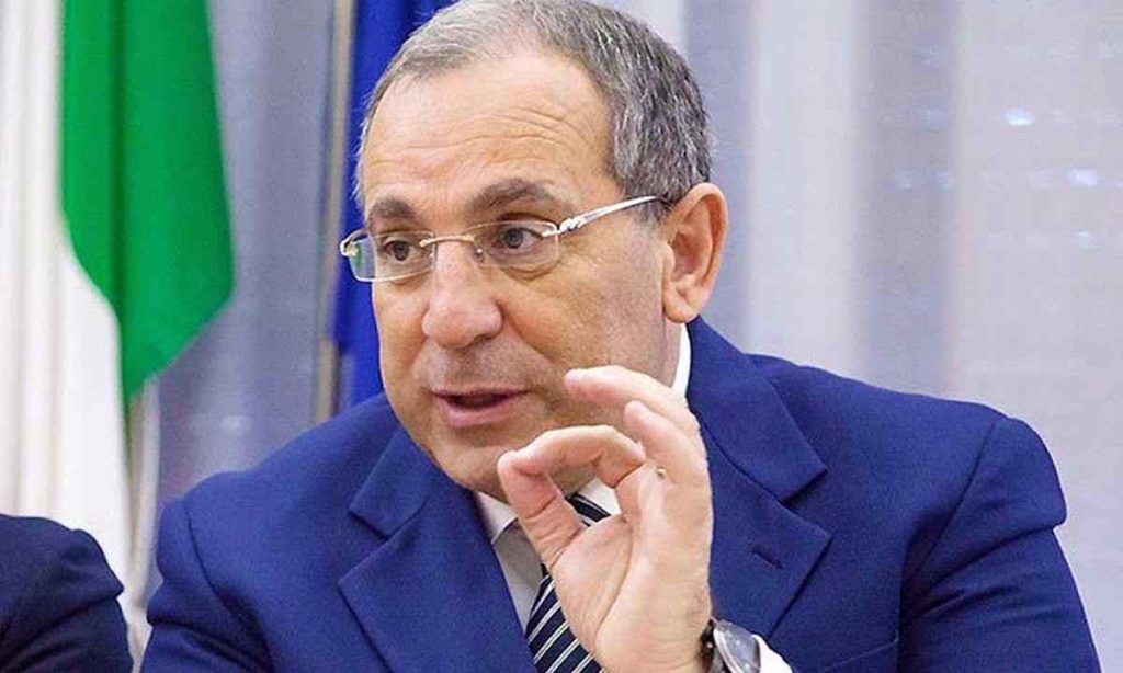 Interdittive antimafia per cinque aziende nel nord di Napoli: legami con la camorra