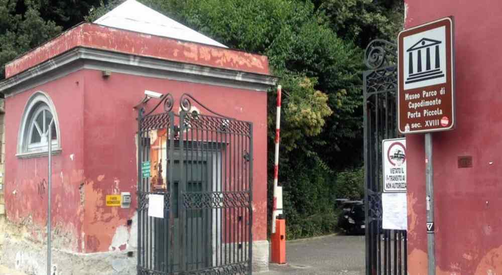 Aggressione a Capodimonte: vigilante e due lavoratrici colpiti, la FP CGIL chiede interventi per la sicurezza
