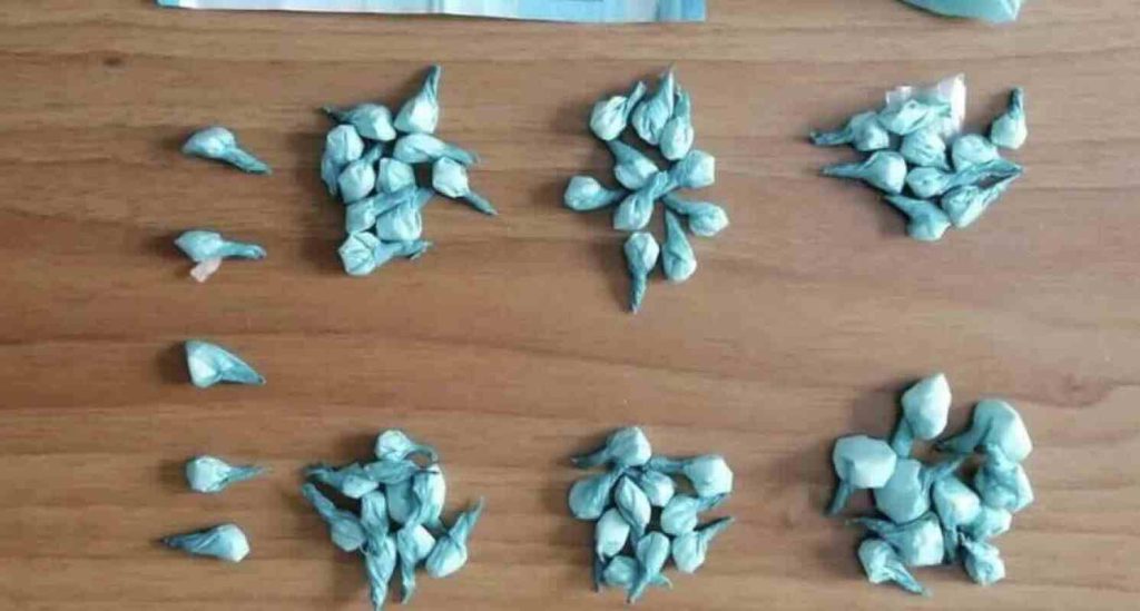Capri, arrestata una nota pusher napoletana con crack in borsetta