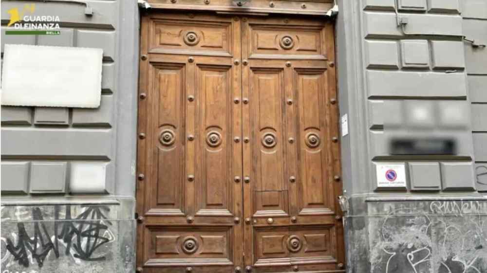 Sequestro di un B&B di lusso a Napoli: indagini sulla frode ai fondi europei