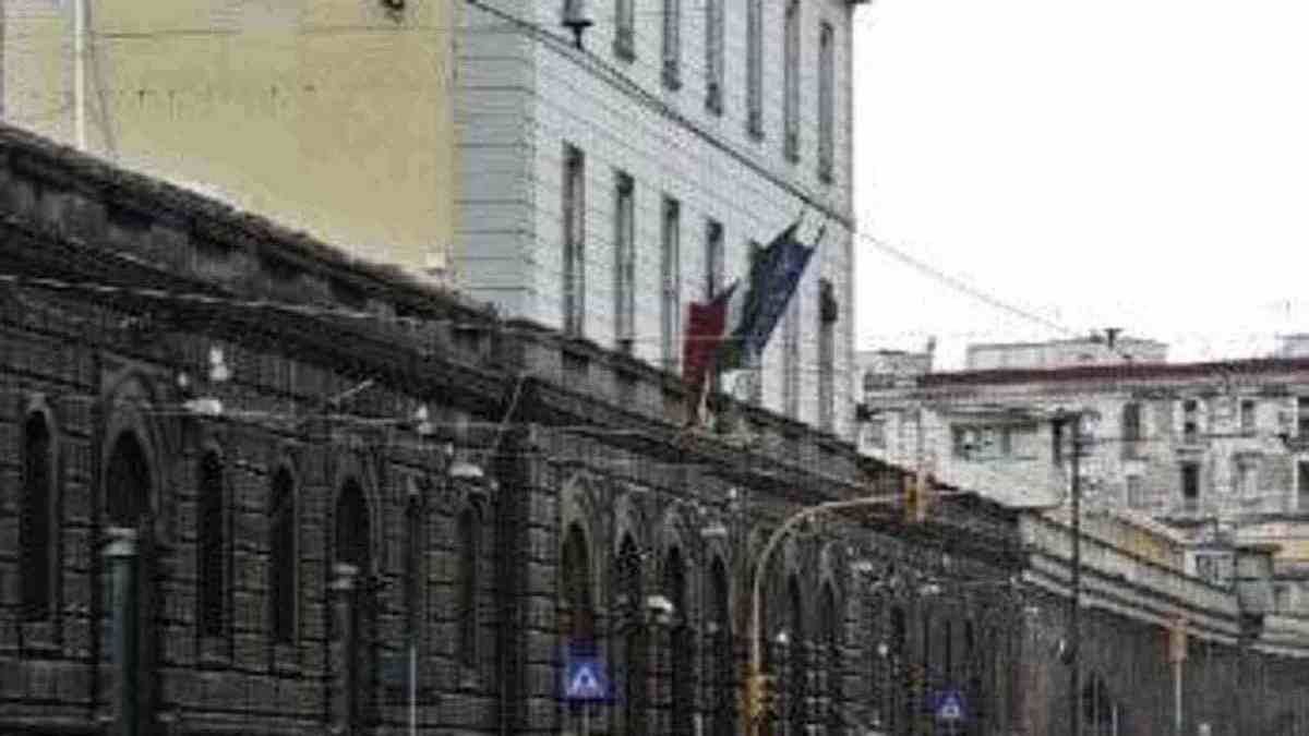 Poggioreale, operazione di polizia: sequestrati droga, cellulari e droni
