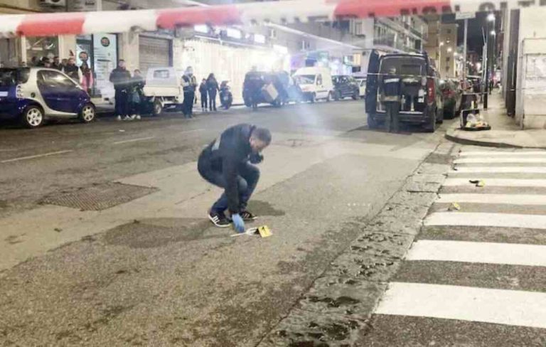 Fuorigrotta, arrestati due uomini legati al clan Iadonisi: coinvolti in rapina a calciatore Neres