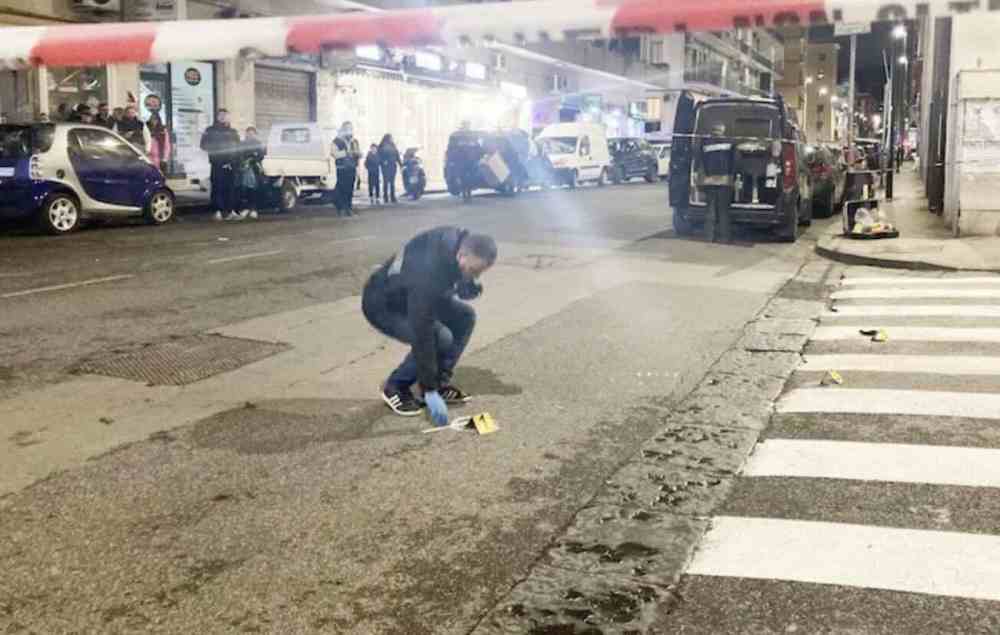 Fuorigrotta, arrestati due uomini legati al clan Iadonisi: coinvolti in rapina a calciatore Neres