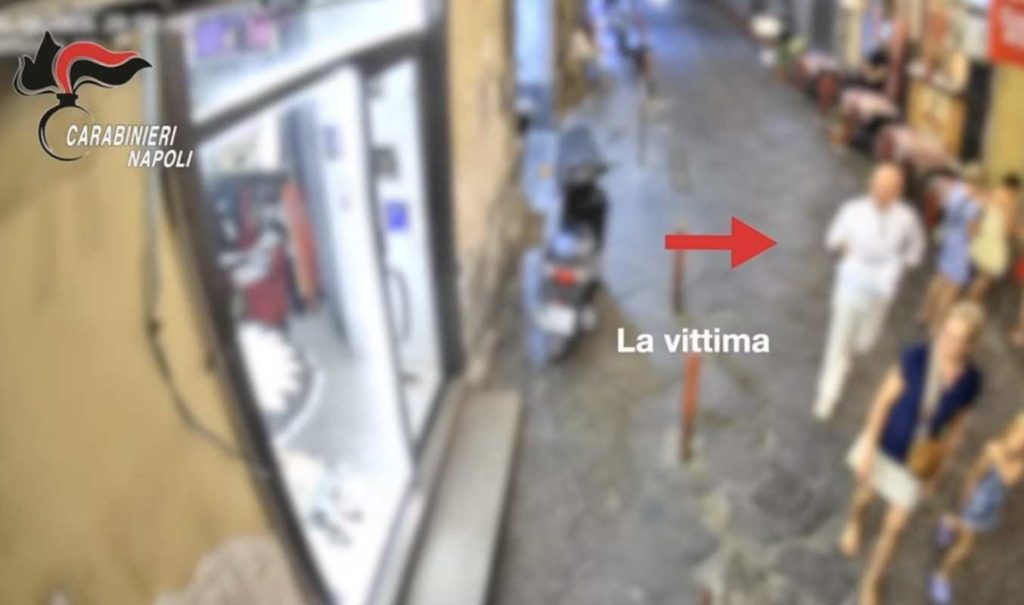 Quartieri Spagnoli, rapinatori identificati grazie alle immagini di sorveglianza