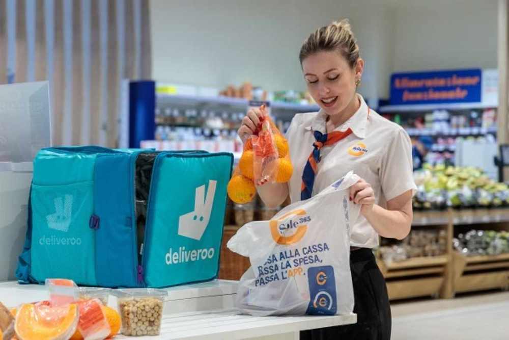 Sole365 lancia servizio di consegna su Deliveroo: 59 supermercati attivi in Campania