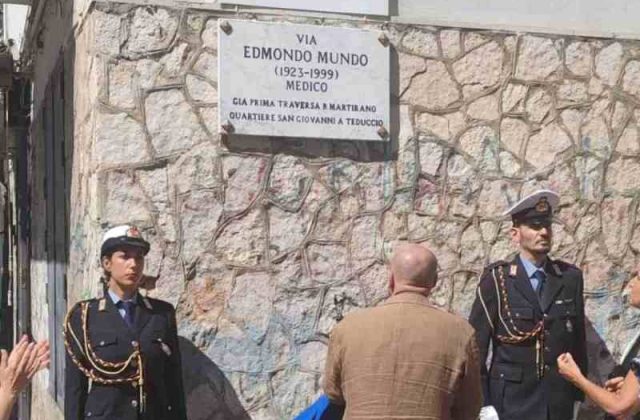 Strada dedicata al dottor Edmondo Mundo: cerimonia a San Giovanni a Teduccio