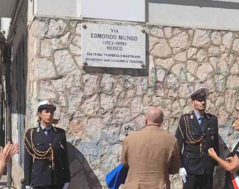 Strada dedicata al dottor Edmondo Mundo: cerimonia a San Giovanni a Teduccio