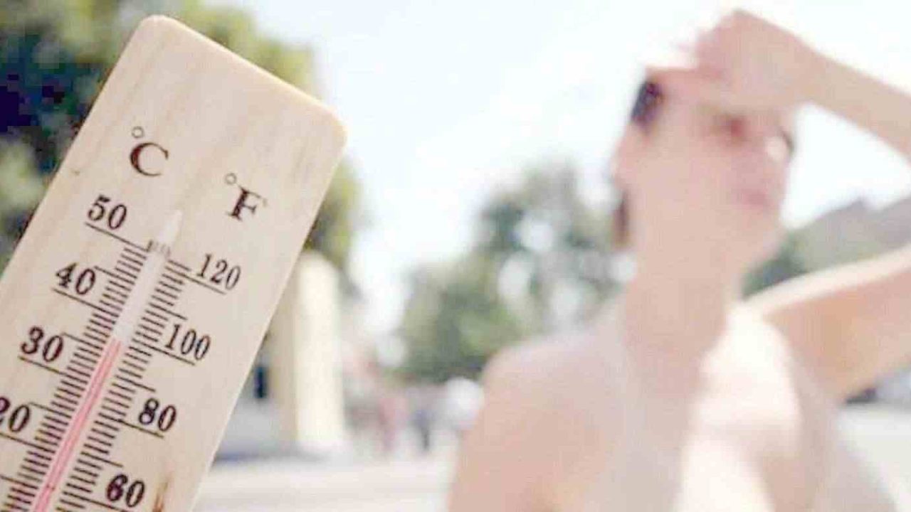 Napoli, ondate di calore: 57mila lavoratori a rischio per il caldo estremo