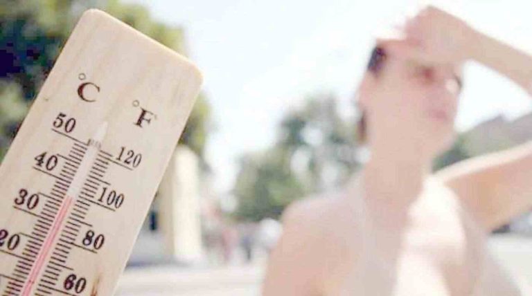 Napoli, ondate di calore: 57mila lavoratori a rischio per il caldo estremo
