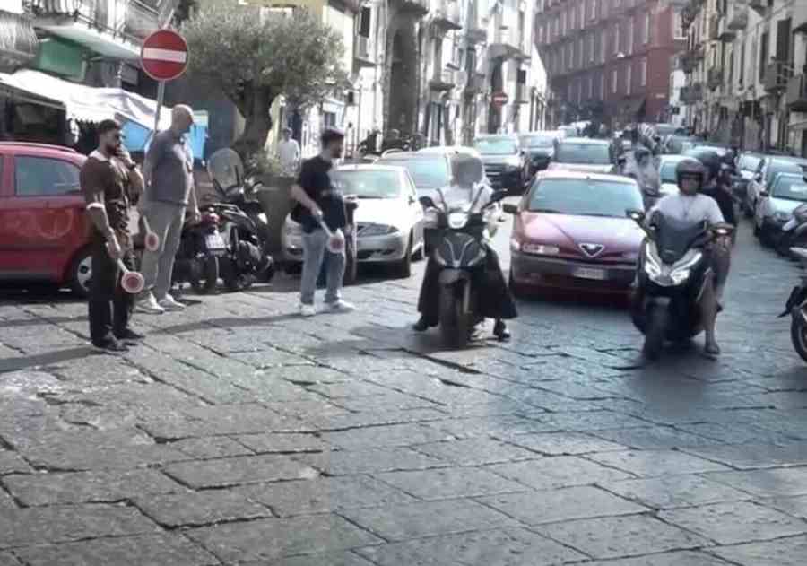 Napoli, operazione straordinaria nel centro: 300 agenti nei Quartieri Spagnoli e Montesanto