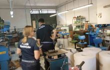 Arzano, operazione delle forze dell’ordine: chiuso opificio clandestino di pellami