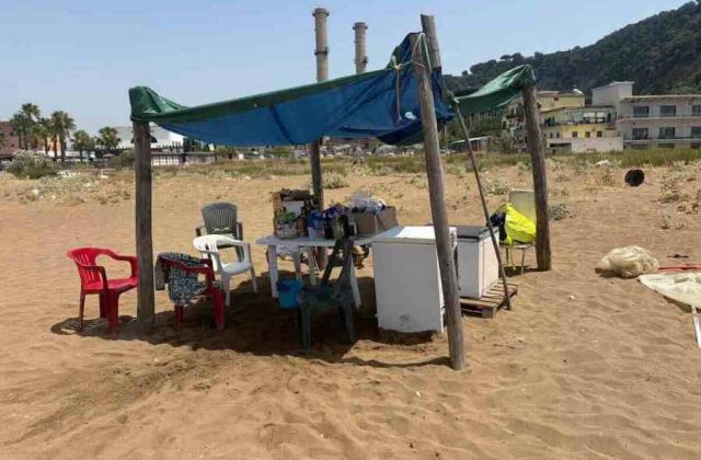 Coroglio, scoperto un lido abusivo: intervento delle autorità locali