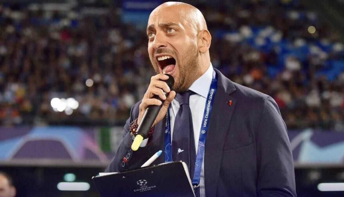 Decibel Bellini lascia il Napoli dopo 16 anni: un’era si chiude allo stadio