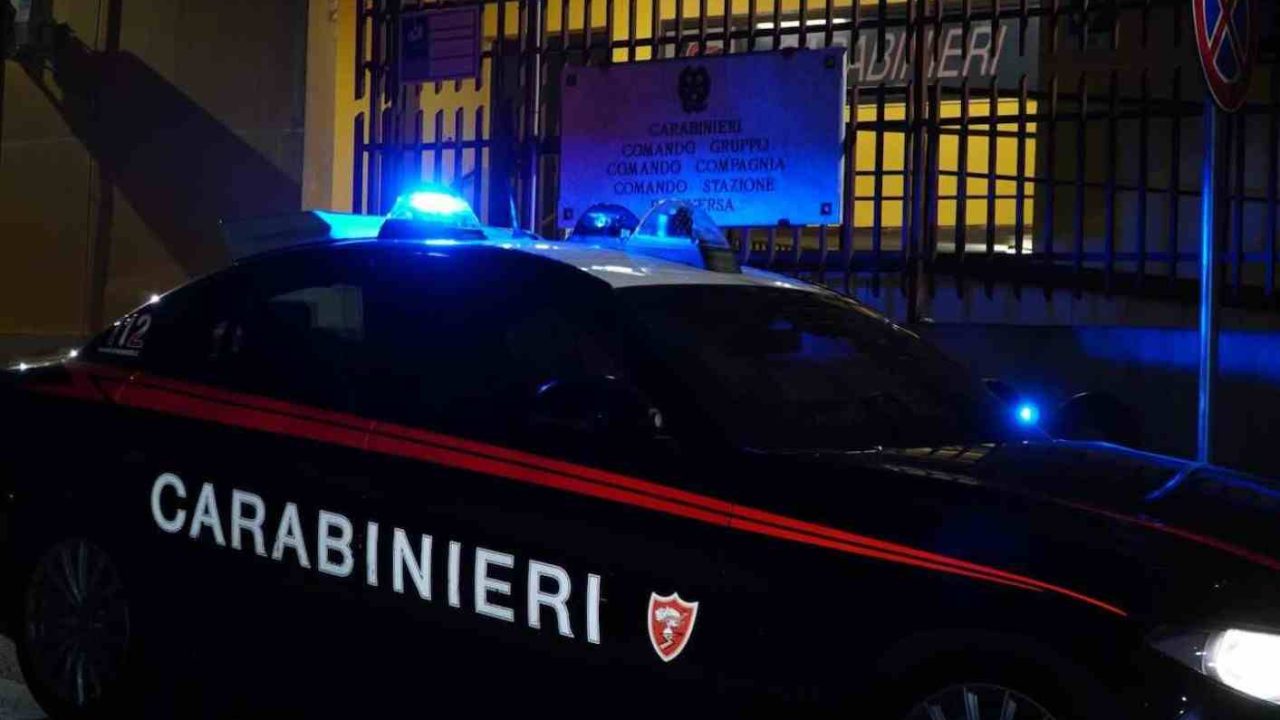 Trentola Ducenta, violenza in famiglia: 47enne arrestato dopo attacco al padre e aggressione alla madre e al fratello