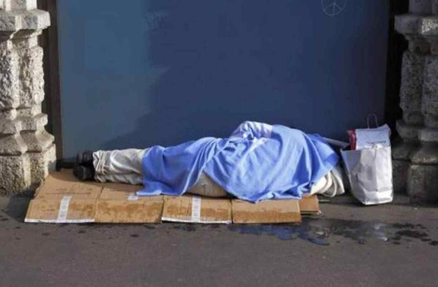 Ischia, tragico ritrovamento: corpo di un uomo nell’ex Pio Monte della Misericordia a Casamicciola