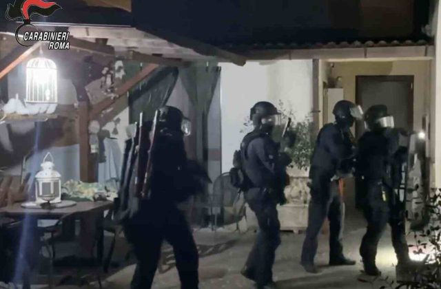Attentato a Ranucci: arrestati quattro indagati legati al metodo mafioso