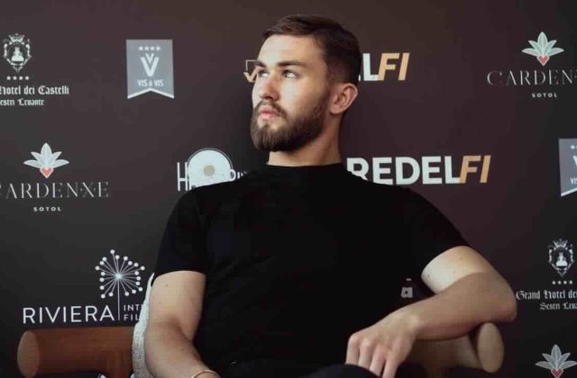 Artem Tkachuk condannato a un anno: risarcimento per danni alle auto