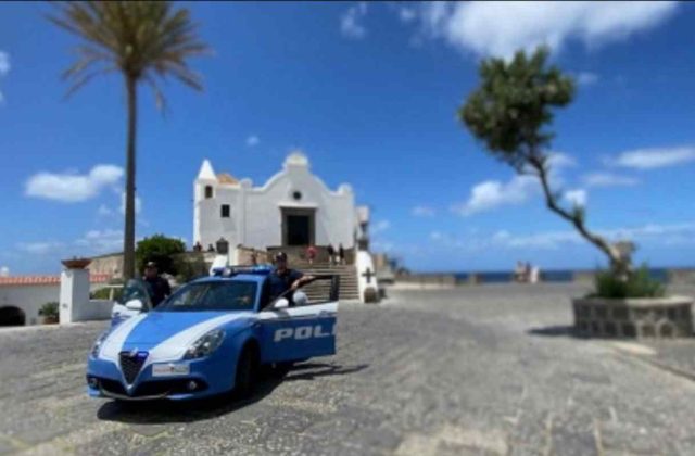 Ischia, intossicazione alcolica per cinque minori: chiuso un locale per un mese
