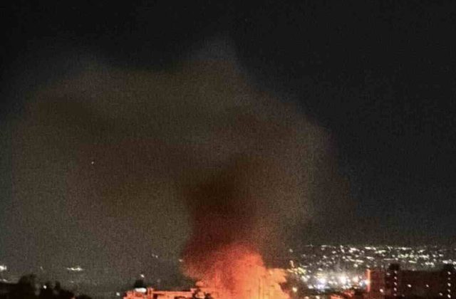 Maxi incendio a Ponticelli: fiamme devastano durante la notte