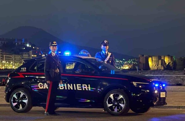 Napoli, i Carabinieri adottano la mobilità elettrica per combattere i crimini ambientali
