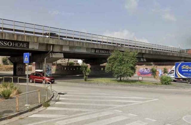Volla, tragedia su strada: 81enne colto da malore perde il controllo e muore nello schianto