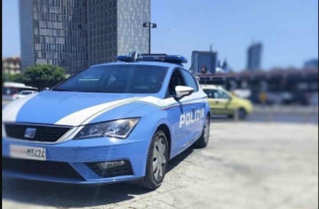 Piazza Garibaldi, intervento delle forze dell’ordine: 45 identità controllate e multe elevate