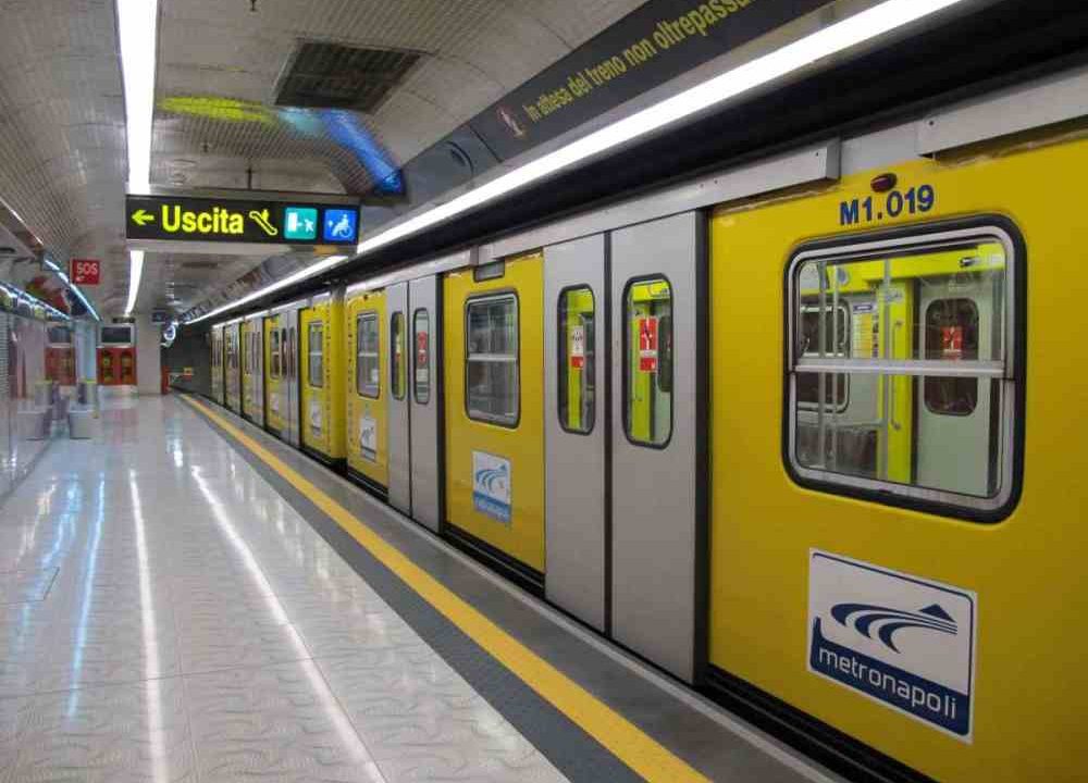 Trattamenti straordinari per la Metro Linea 2 di Napoli: chiusura a Montesanto e Piazza Amedeo da agosto