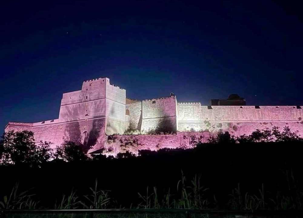 Baia, panico al Jazz Festival: bloccati nell’ascensore del castello