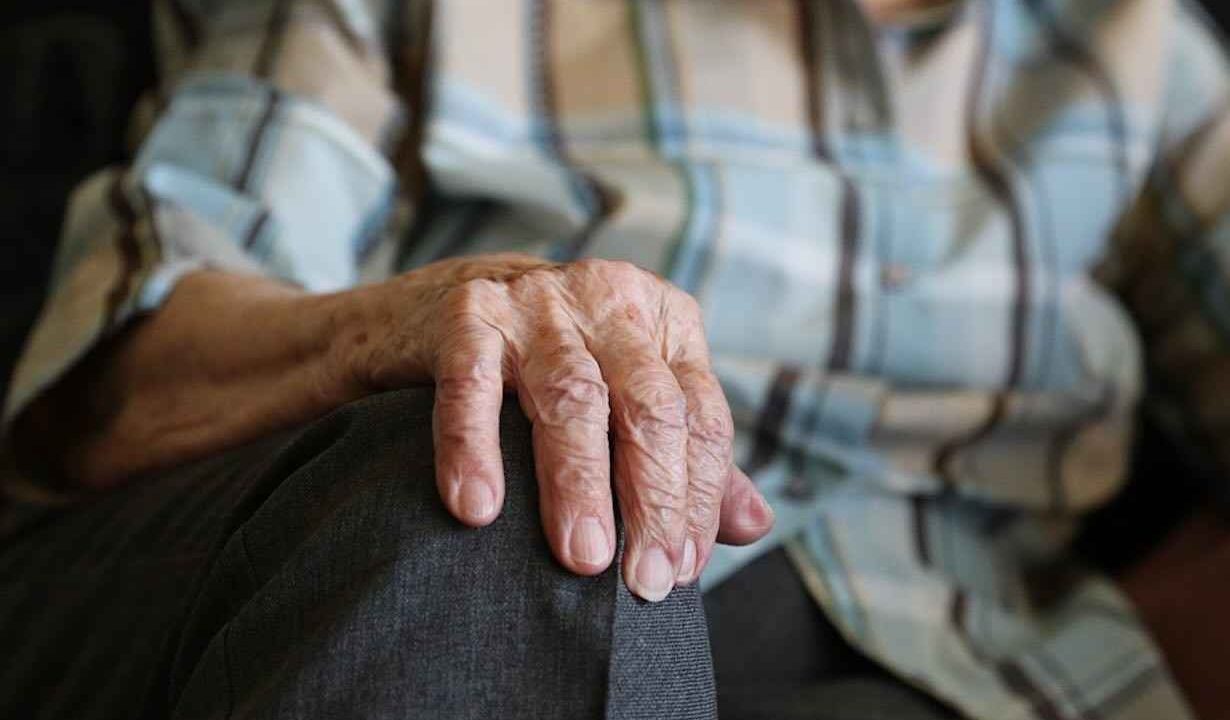 Due giovani napoletane arrestate per truffa ai danni di un anziano nel Foggiano