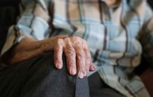 Due giovani napoletane arrestate per truffa ai danni di un anziano nel Foggiano