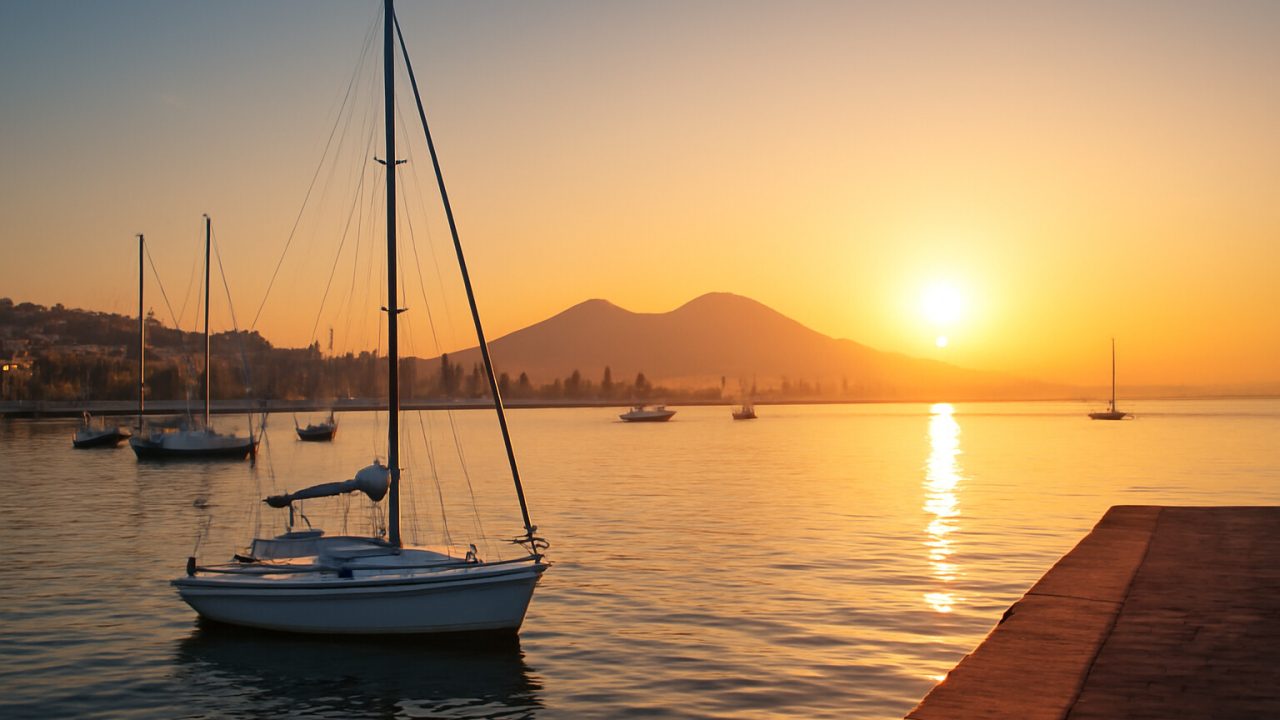 America’s Cup a Napoli: le preoccupazioni per i 3.311 sfollati dei Campi Flegrei durante l’evento