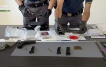 Armi in bottega, giornate normali rese pericolose: il segnale che non si vede nelle notizie