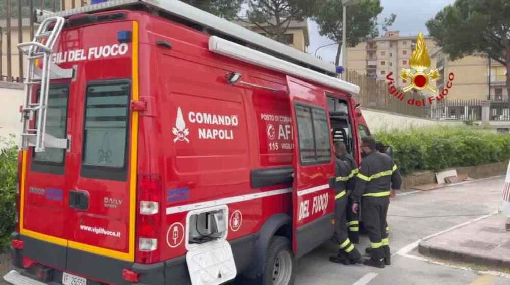 Campi Flegrei, intervento dei Vigili del Fuoco: anziano in sicurezza dopo il terremoto