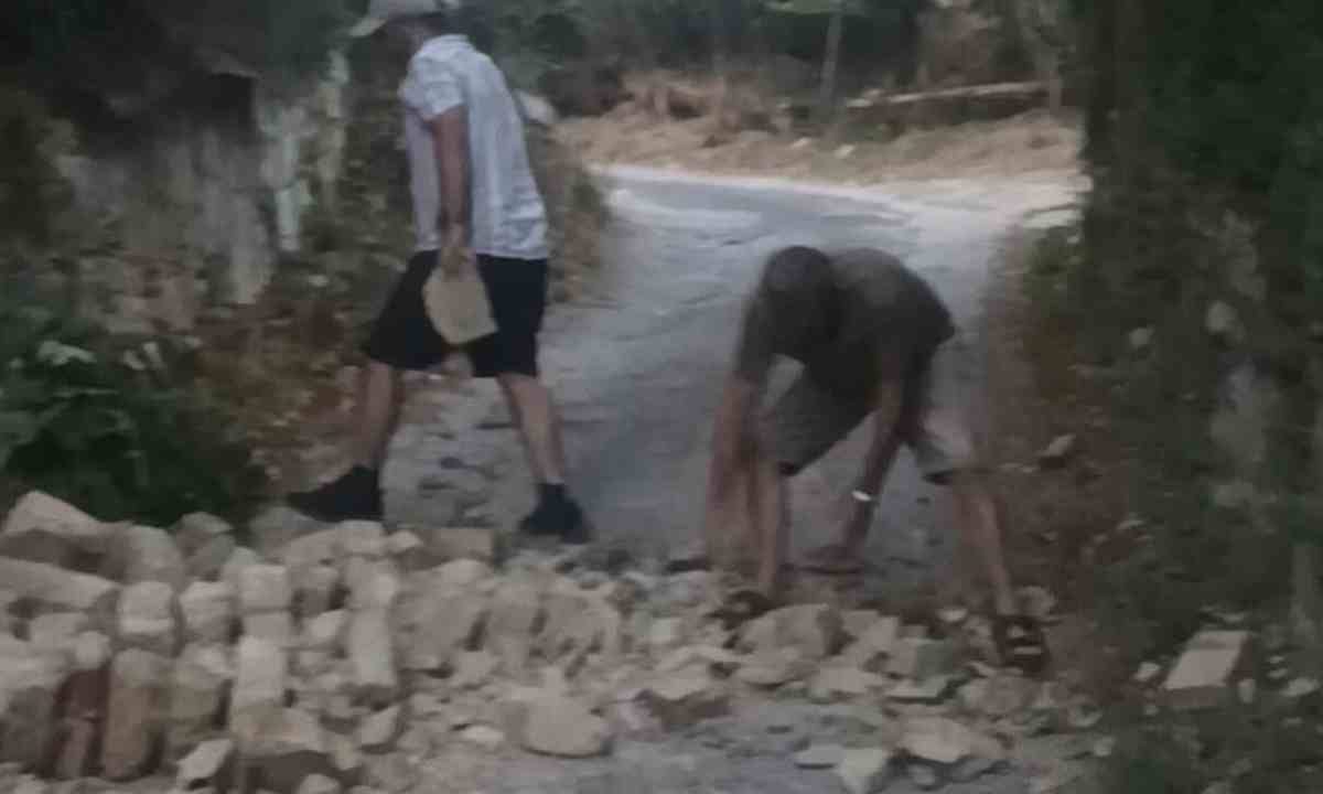 Campi Flegrei, scosse violente all’alba: 21 feriti e famiglie evacuate