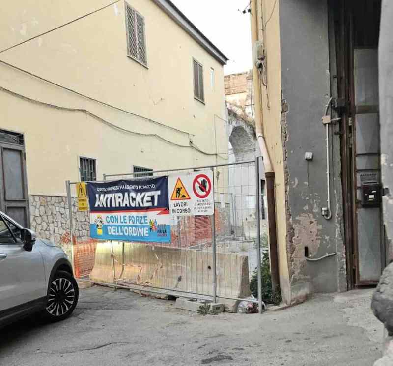Arzano, via Zanardelli sotto il controllo della camorra: indagini in corso