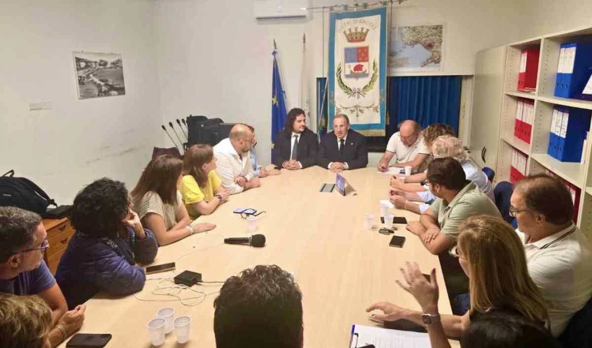 Bacoli, emergenza sfollati: la situazione potrebbe aggravarsi oltre 700 persone coinvolte