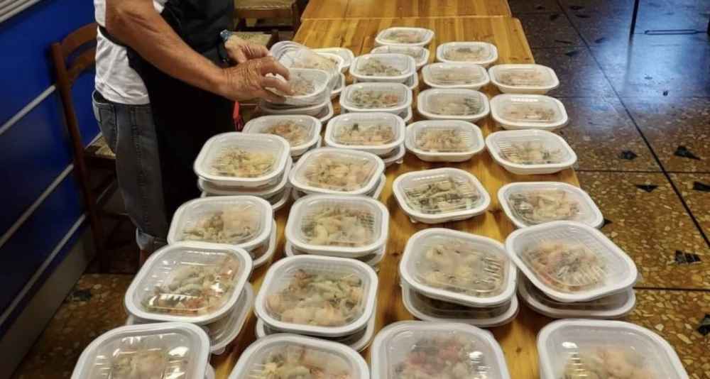 Castellammare, appalto mensa sotto indagine: legami con la criminalità locale