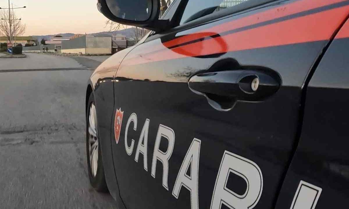 Napoli, pusher 23enne di Marano arrestato con cocaina nascosta nell’auto