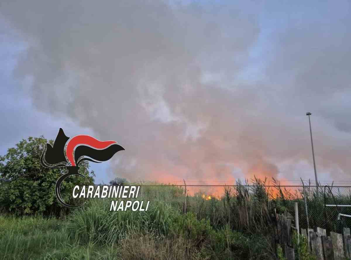 Licola, incendio di sterpaglie in ex base Nato: arrestato il responsabile
