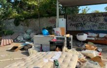 Castellammare, emergenza rifiuti: i punti di raccolta diventano discariche a cielo aperto