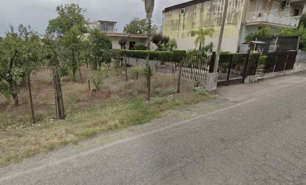 Ottaviano, colpi di pistola contro un’abitazione in via D’Annunzio: indagini in corso