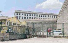 Poggioreale, ritrovati 20 cellulari durante i controlli nei padiglioni penitenziari