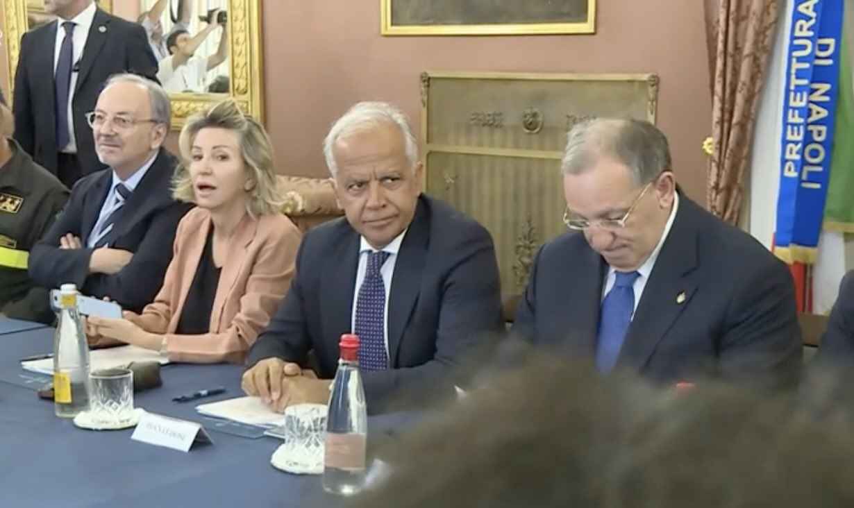 Sisma a Pozzuoli, Piantedosi rassicura: sicurezza e costoni al centro dell’attenzione